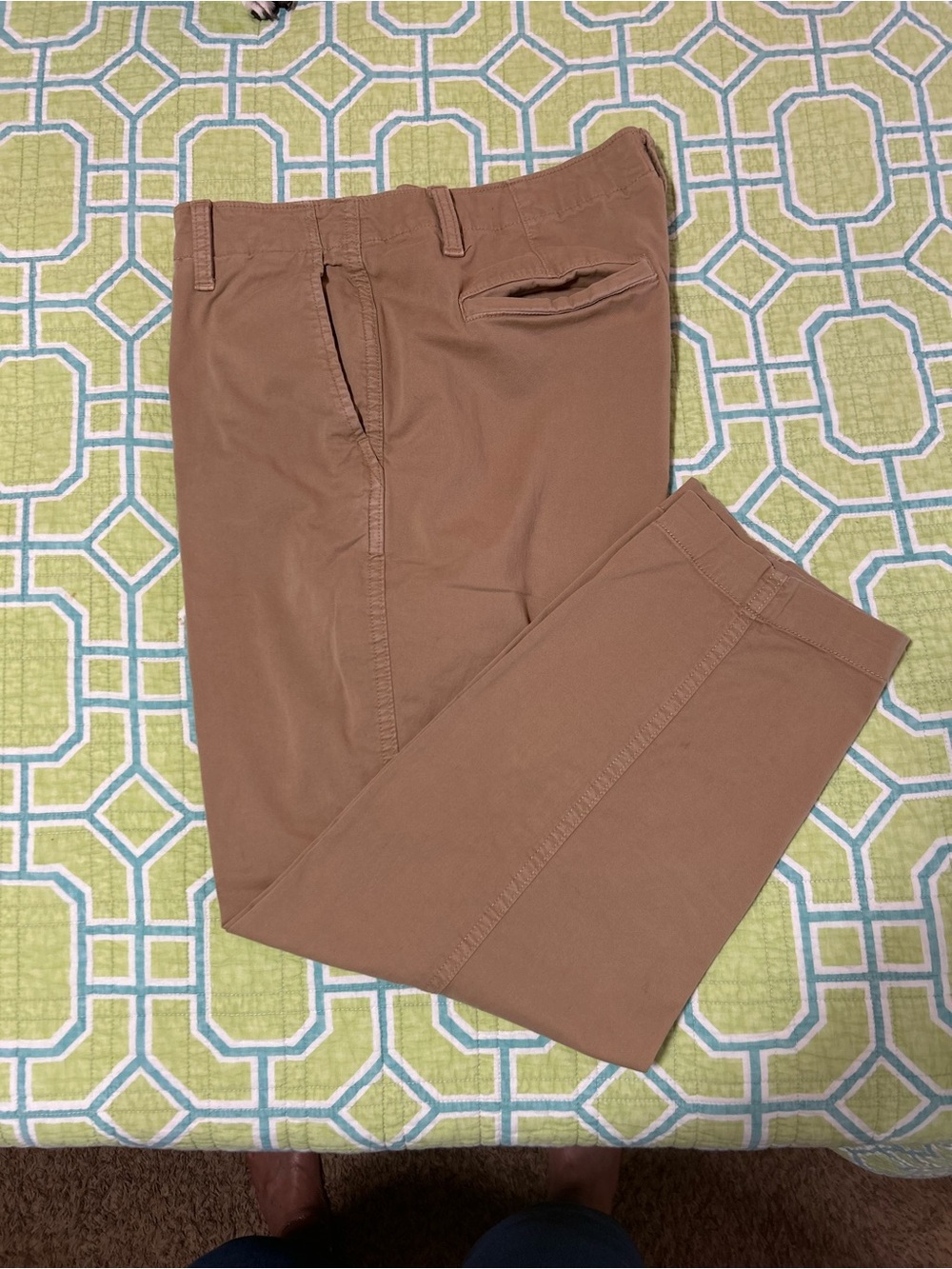GAP Chinos